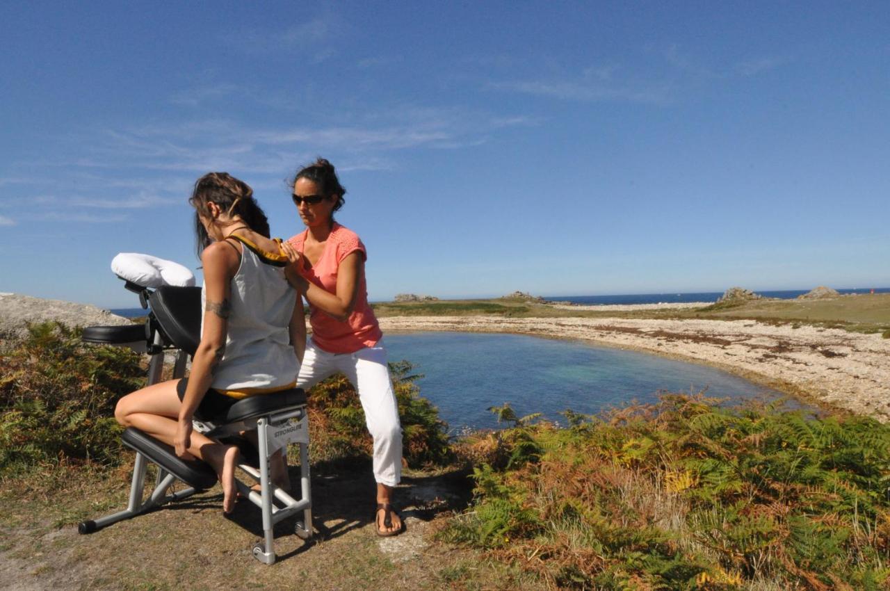 Roulotte Gites O Bien-Etre Massage Spa Sejour Bien-Etre En Hebergement Insolite Roulotte Karantez Ou En Gites Melon Ou Yock A 800 M Des Plages Maison D'Hote Drogou Porspoder Zewnętrze zdjęcie