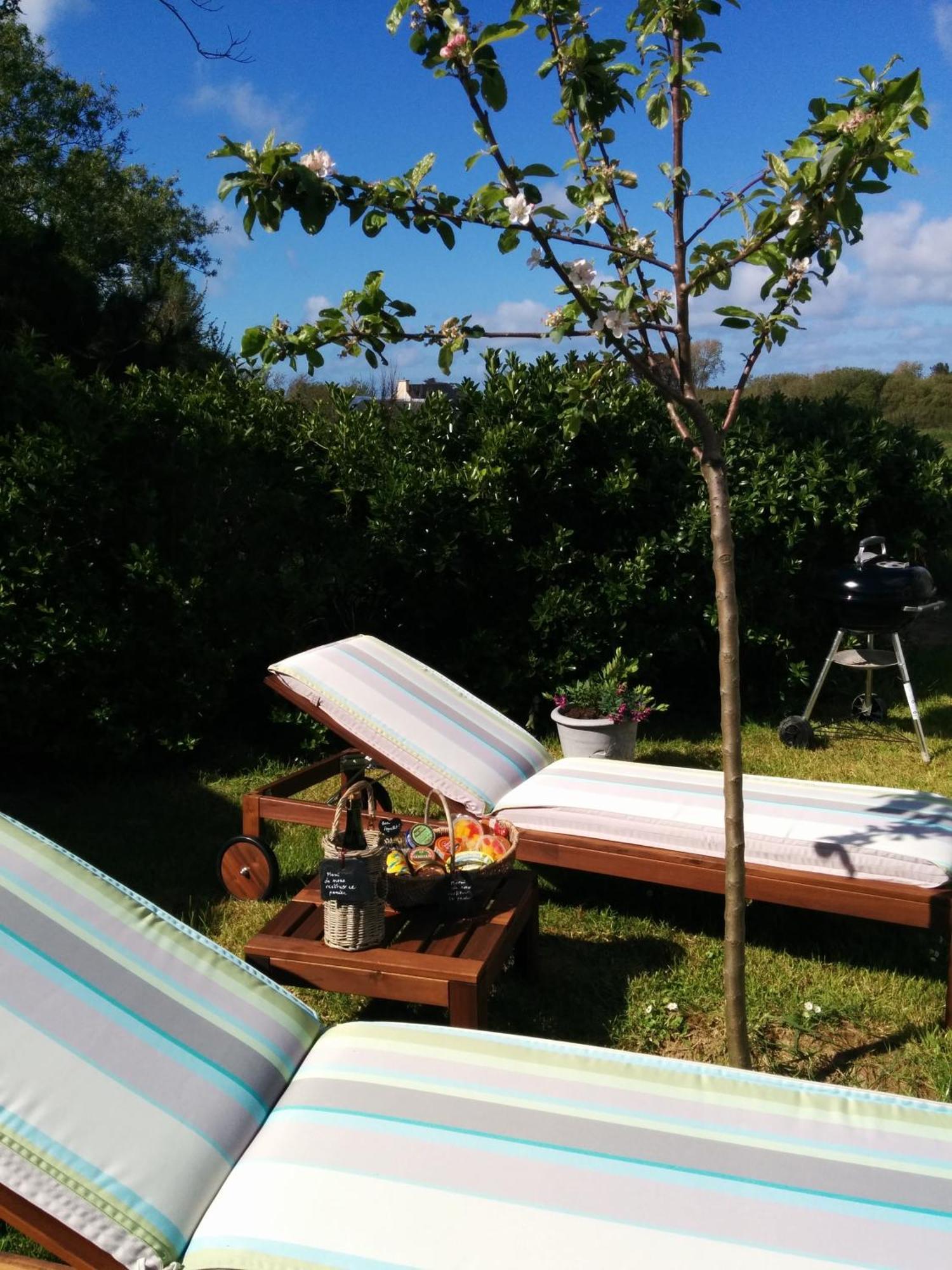 Roulotte Gites O Bien-Etre Massage Spa Sejour Bien-Etre En Hebergement Insolite Roulotte Karantez Ou En Gites Melon Ou Yock A 800 M Des Plages Maison D'Hote Drogou Porspoder Zewnętrze zdjęcie
