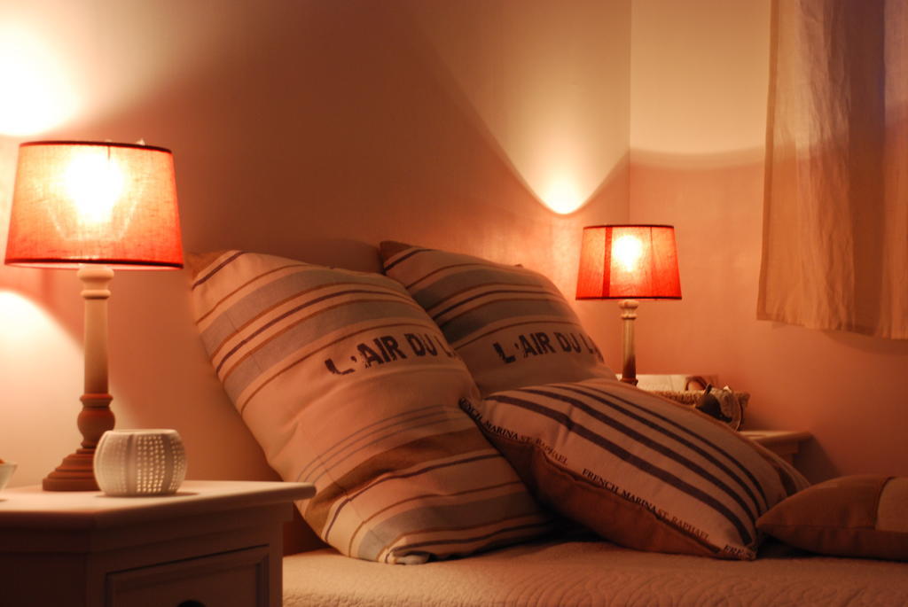 Roulotte Gites O Bien-Etre Massage Spa Sejour Bien-Etre En Hebergement Insolite Roulotte Karantez Ou En Gites Melon Ou Yock A 800 M Des Plages Maison D'Hote Drogou Porspoder Pokój zdjęcie
